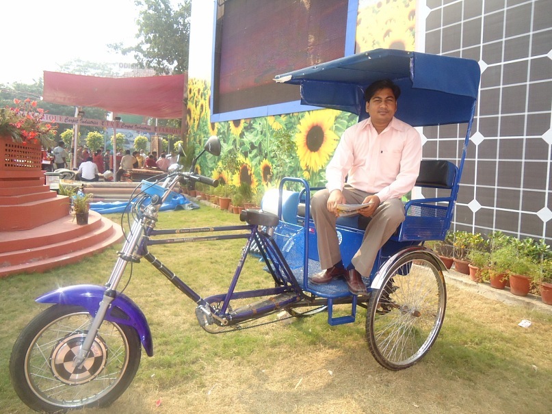 Dev Saini фотография #11