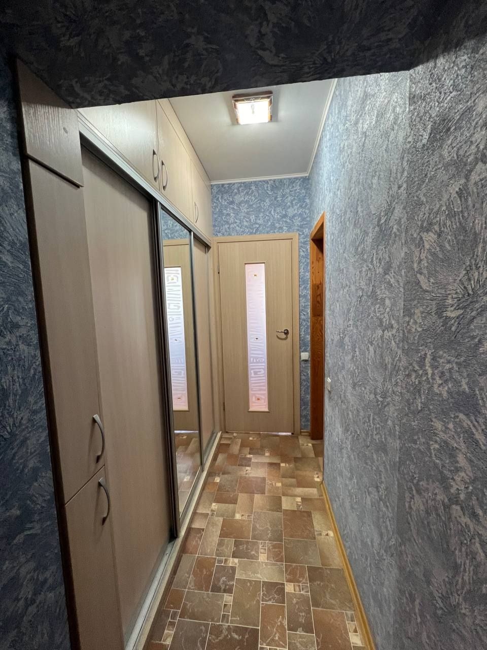 ‼Продам 4-комн. квартиру в центре по ул. Т. Шевченко! 2/2-эт., 67/48/8м², потолки - 2,8 м, с АВТОНОМНЫМ отоп-м. Уютная квартира с качественным ремонтом. Хорошее жилое состояние. Дом на 4 квартиры, свой закрытый двор. . Цена: 10 500 000₽ Тел.+7(959)15-88-99-8 (telegram) Денис‼; Тел.+7(959) 195-27-88 (telegram)...